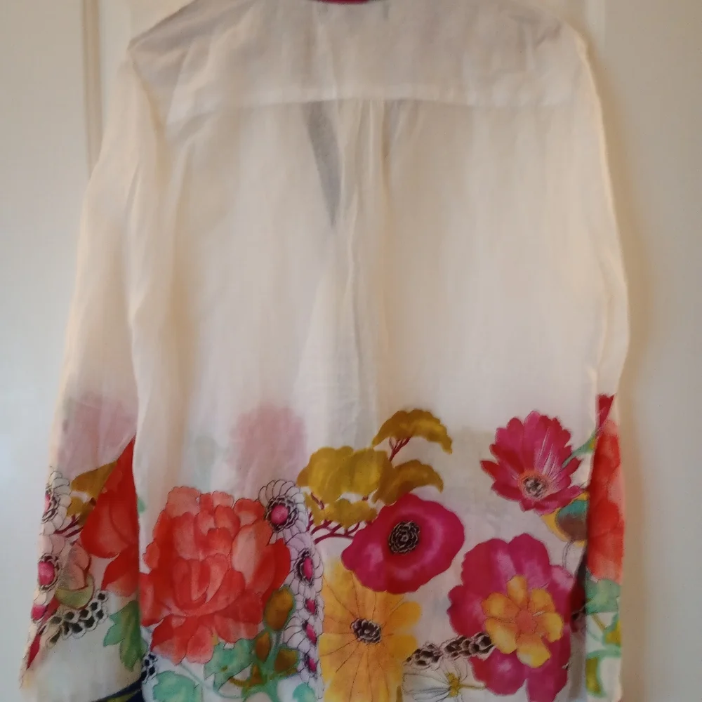 Eva Varro White Floral Button-Front Blouse - Picture 6 of 7